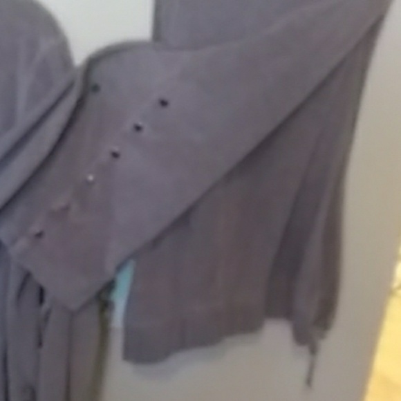 GLORIA VANDERBILT VELOUR PANTSUIT - Picture 4 of 4